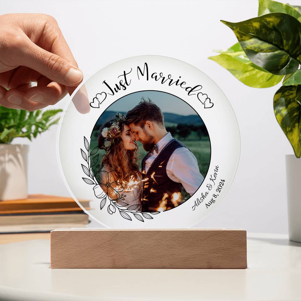 Personalized | Acrylic Circle Wedding Plaque