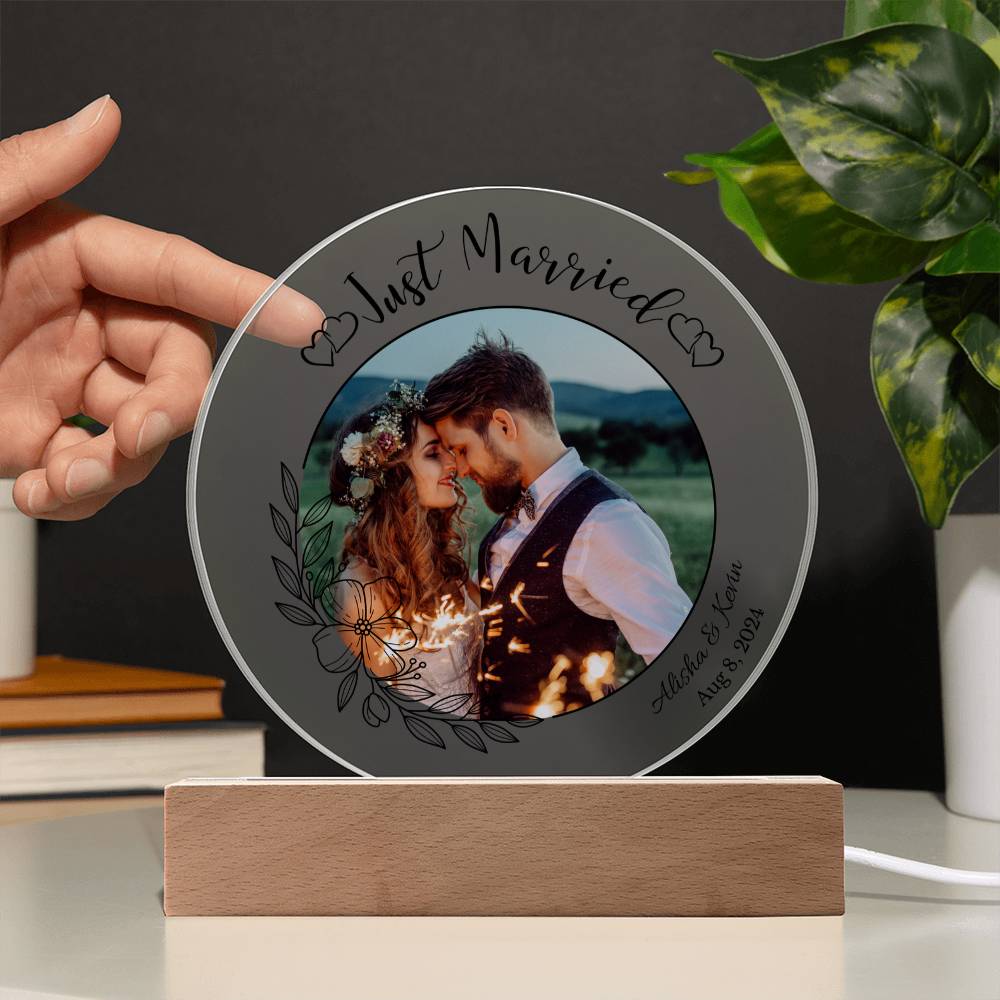 Personalized | Acrylic Circle Wedding Plaque