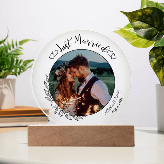 Personalized | Acrylic Circle Wedding Plaque