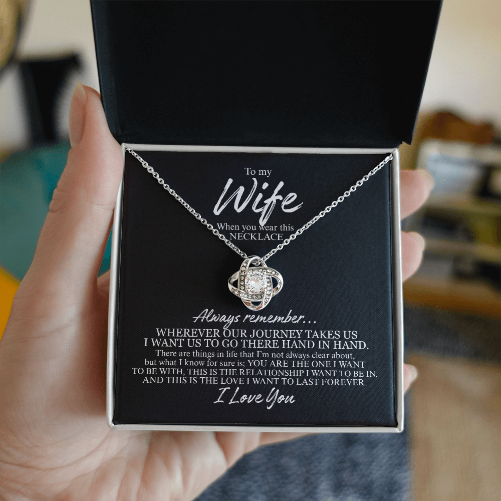 Sentimental love knot pendant necklace for wife from husband